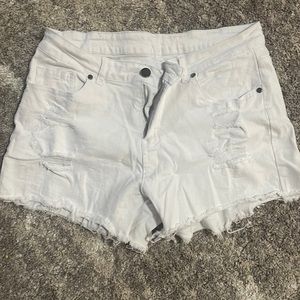 Amazon distressed shorts - L